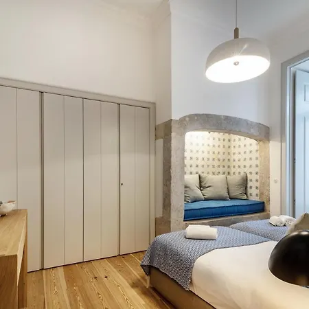 Apartment Beautiful Close To Praca Do Comercio By Lovelystay *