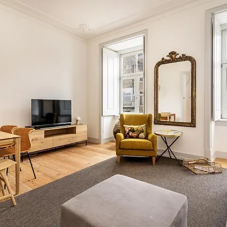Beautiful Flat Near Praca Do Comercio By Lovelystay * Lissabon